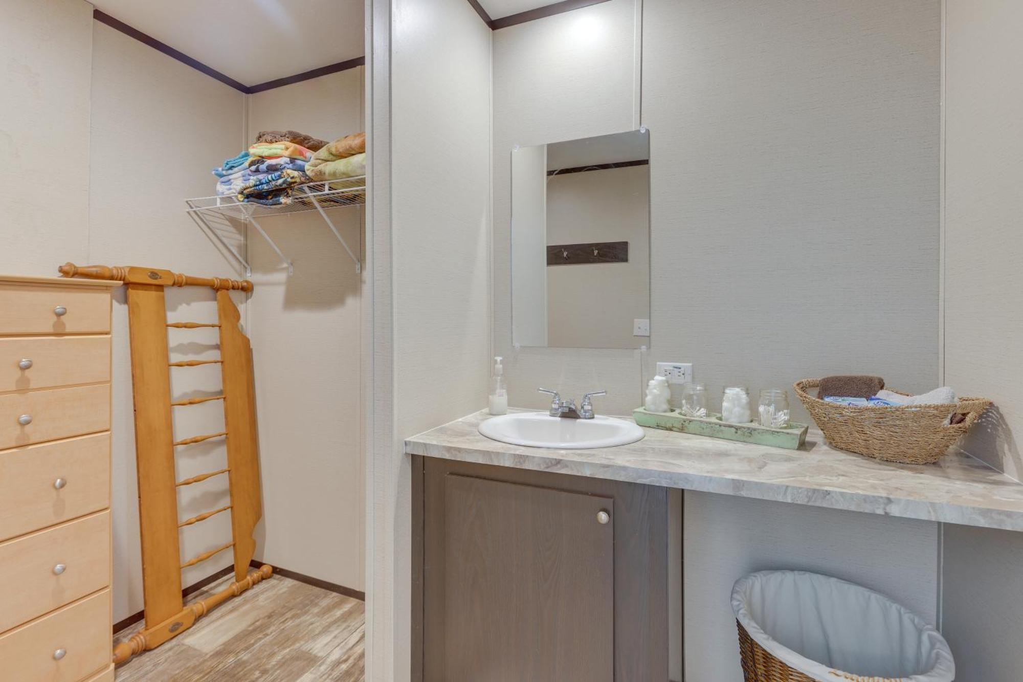 Lakefront Wetumpka Escape With Furnished Deck! المظهر الخارجي الصورة