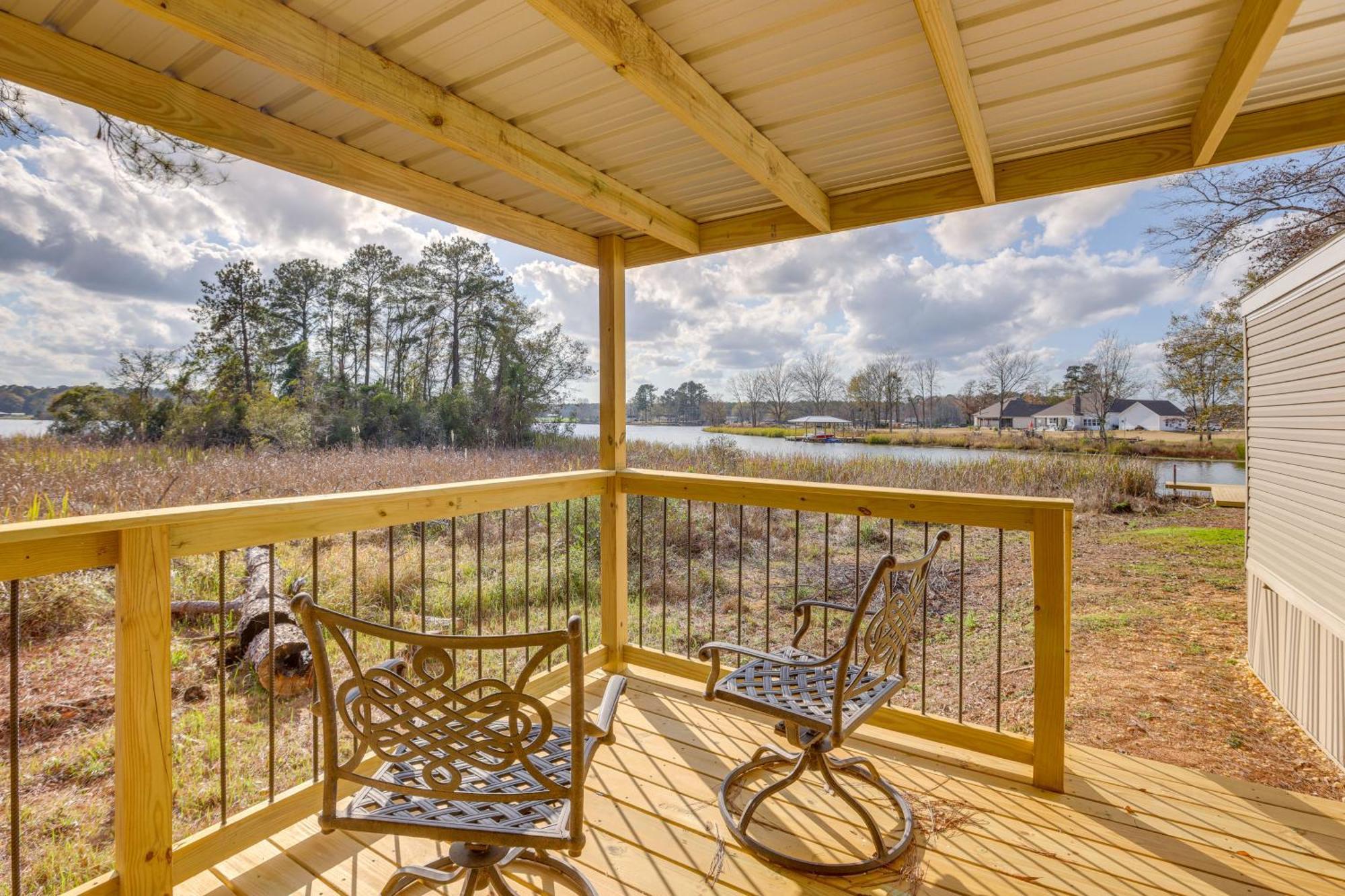 Lakefront Wetumpka Escape With Furnished Deck! المظهر الخارجي الصورة