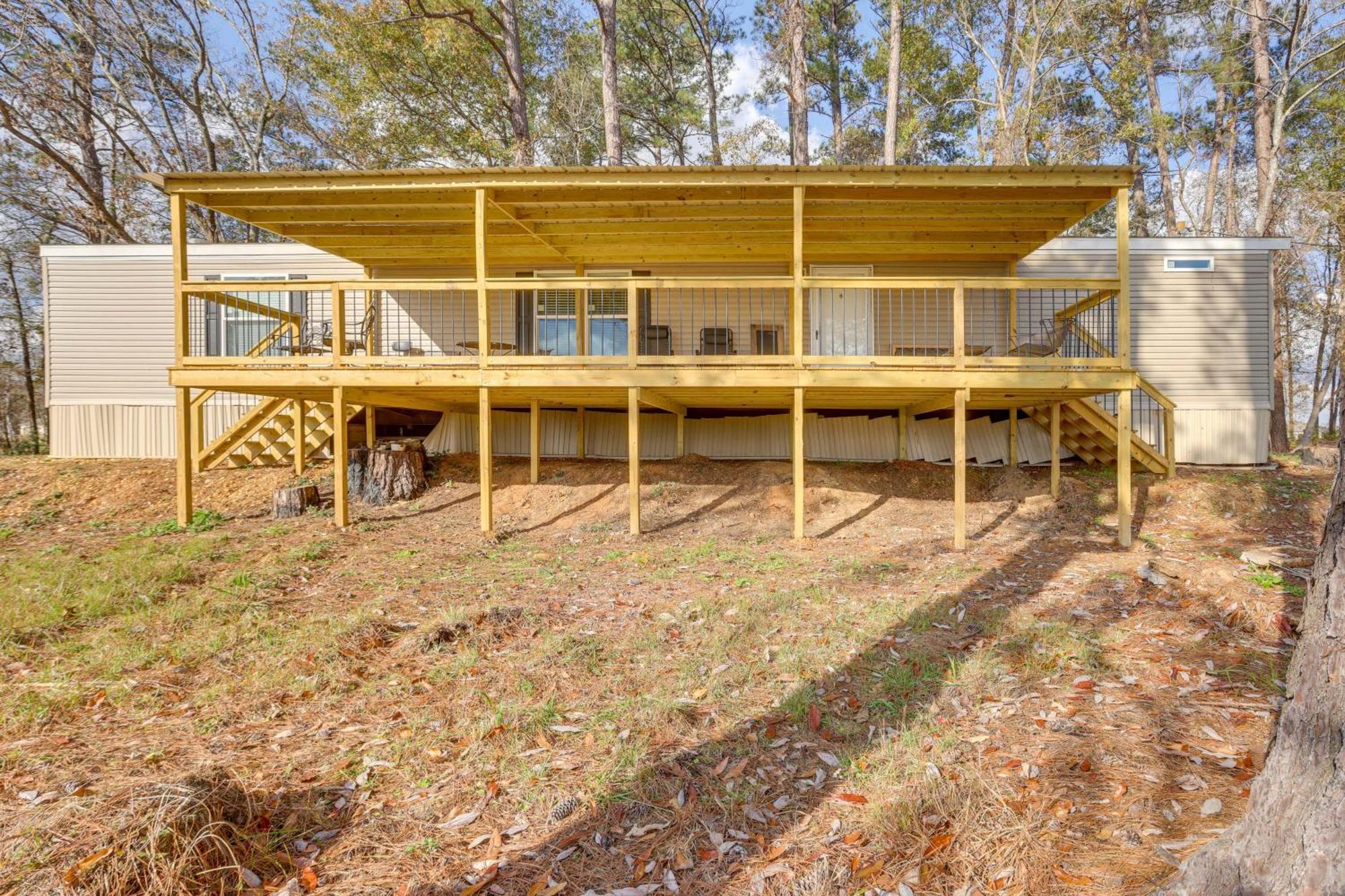 Lakefront Wetumpka Escape With Furnished Deck! المظهر الخارجي الصورة