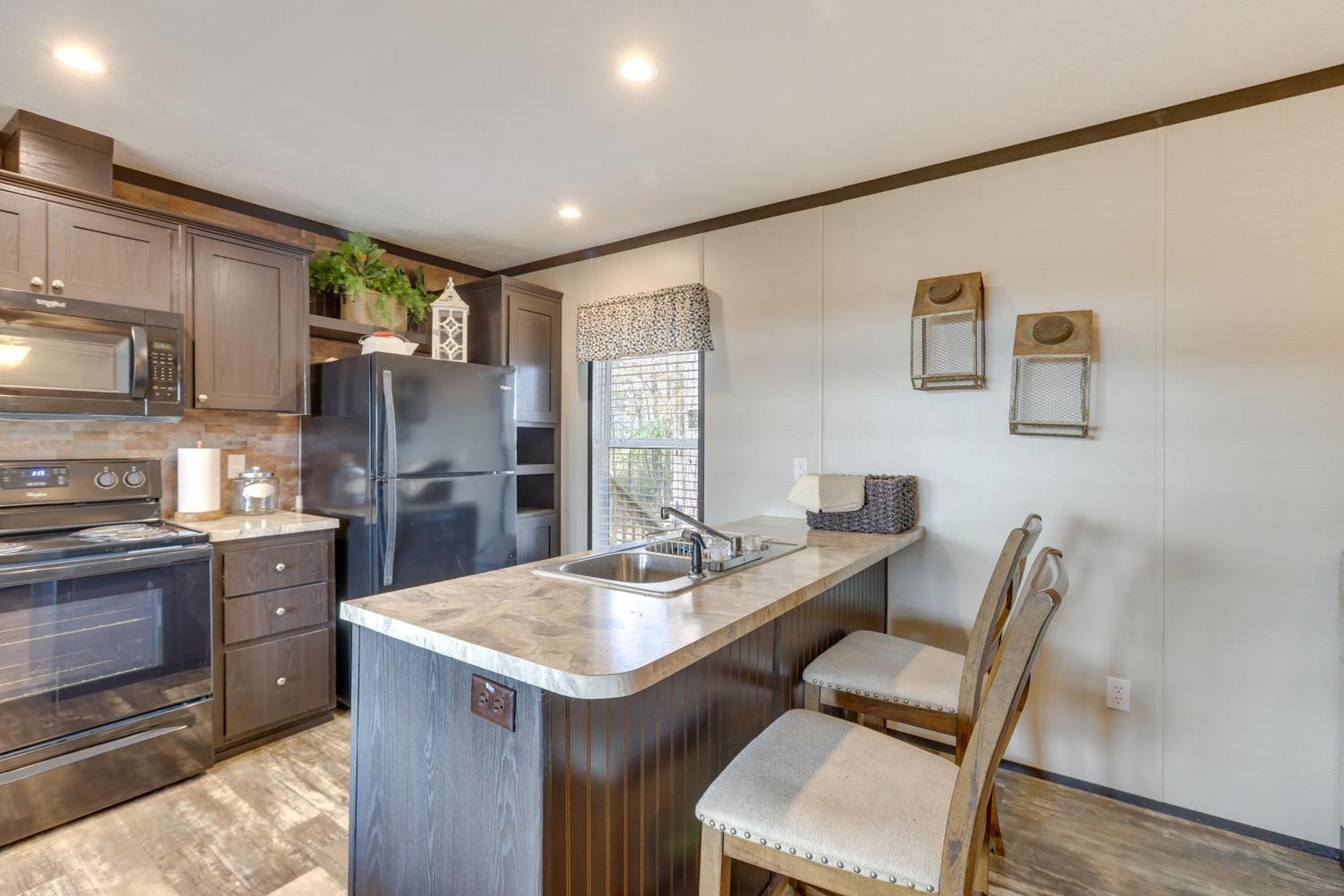 Lakefront Wetumpka Escape With Furnished Deck! المظهر الخارجي الصورة